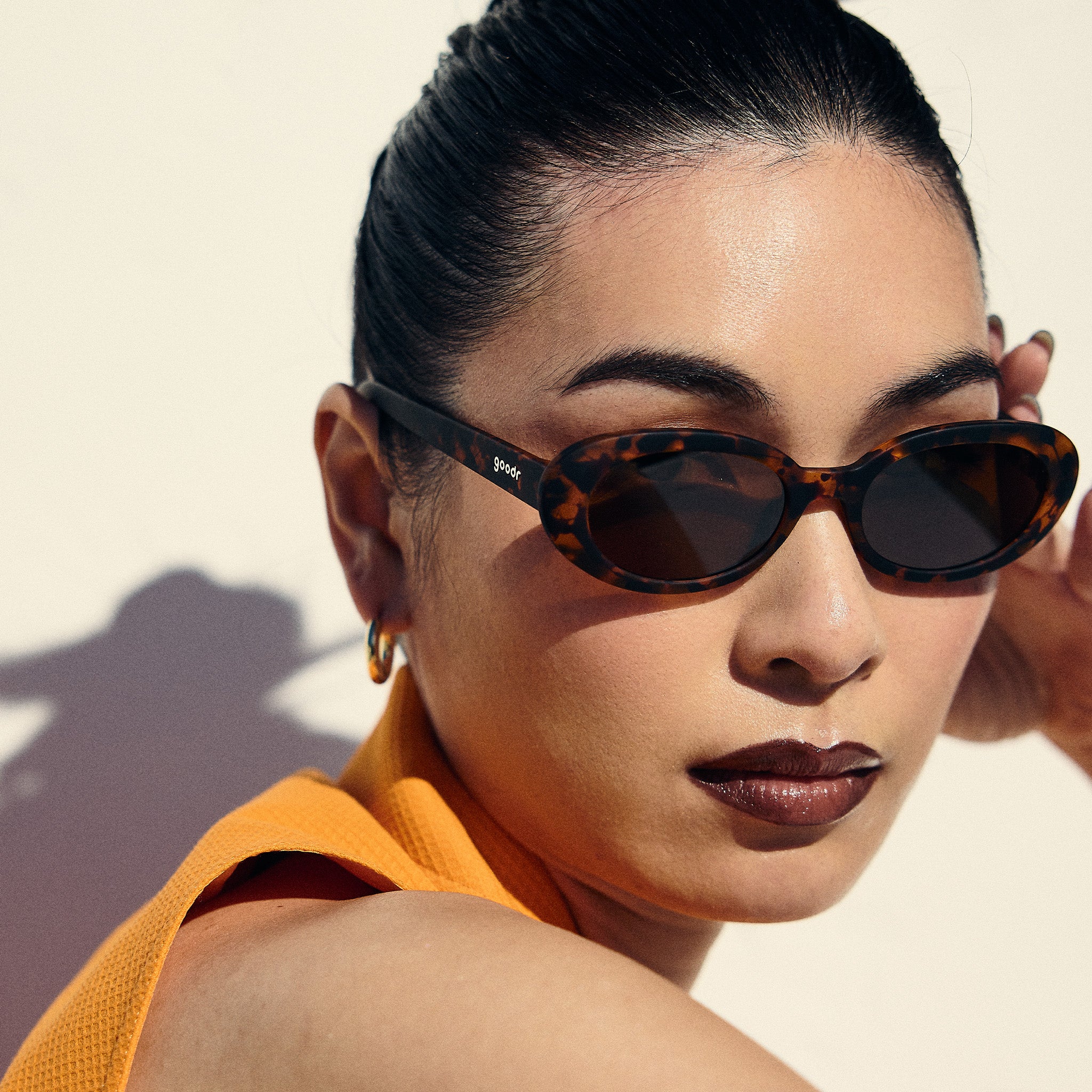 Oval Tortoiseshell Sunglasses | Karaoke Machine Solo | goodr