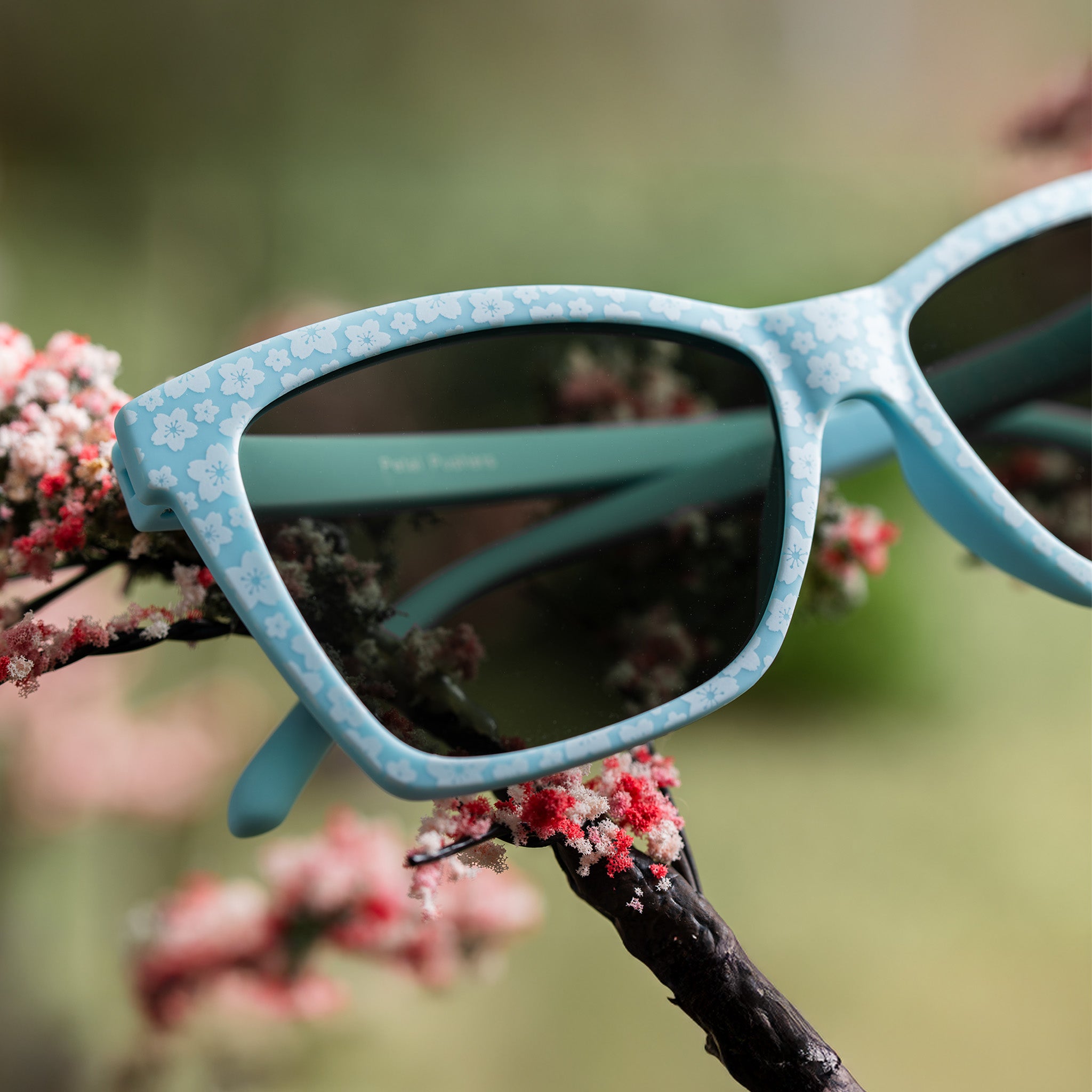 Your Rules Make Me Laugh Pop G Sunglasses main image 1