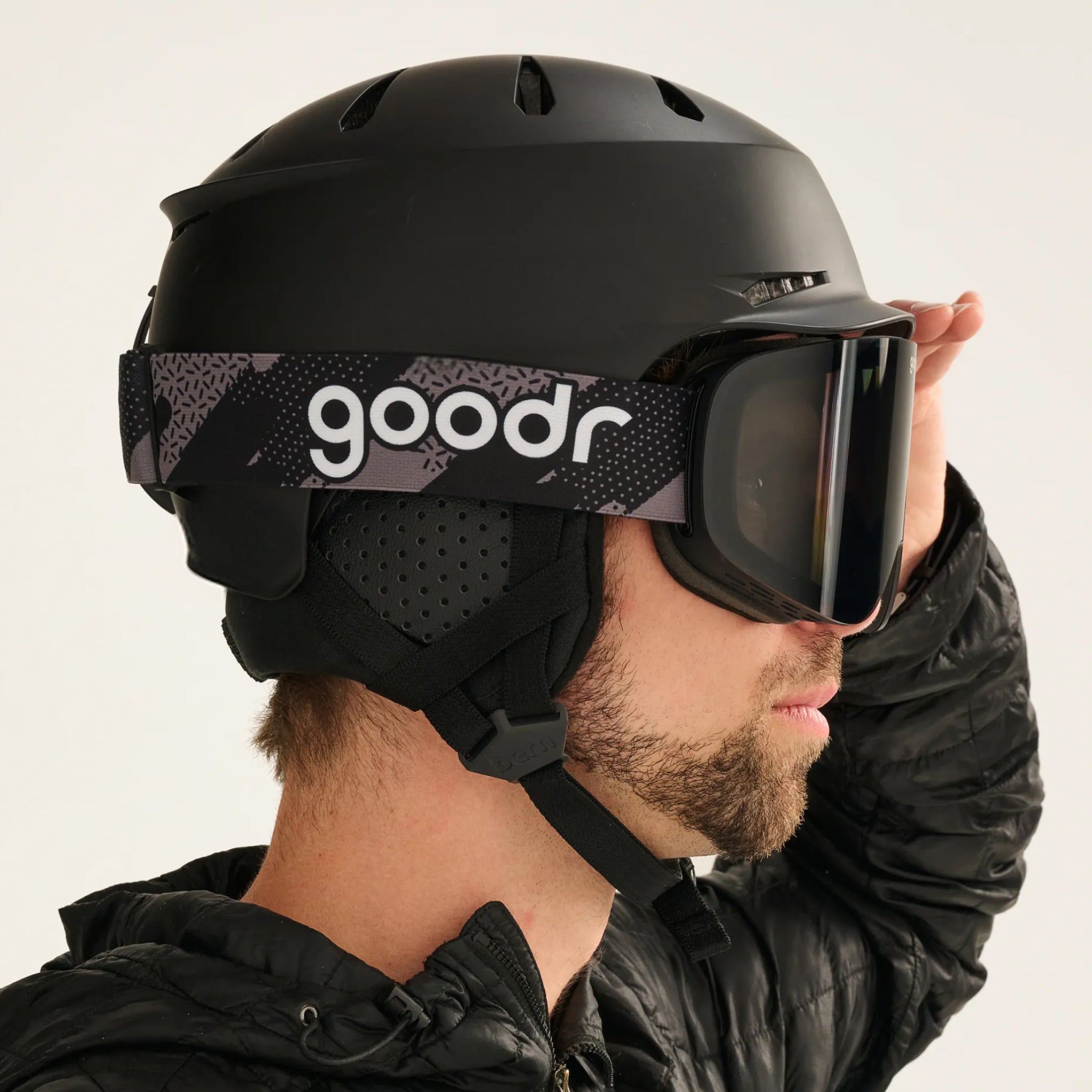Black Cylindrical Snow Goggles | Midnight Snow Society | goodr